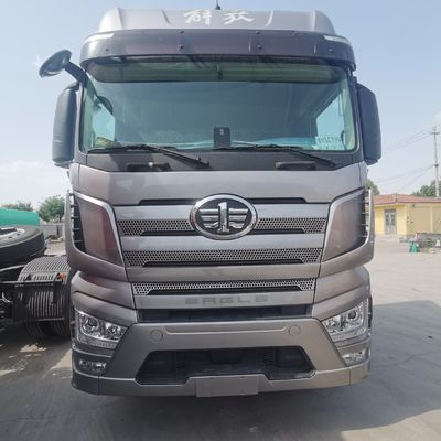 Camión FAW G7 de segunda mano con capacidad de carga de 31-40 t y diseño de neumáticos sin tubo