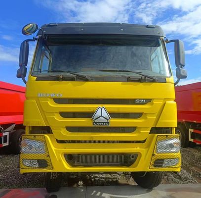 12100.000kg transporte de automóviles usados chinos HOWO camión de basura con caja de carga de acero al carbono