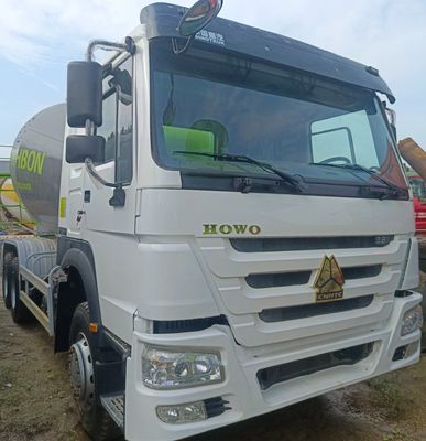 Euro 3 HOWO 12m3 380HP Camión mezclador de hormigón clásico con dirección de asistencia eléctrica