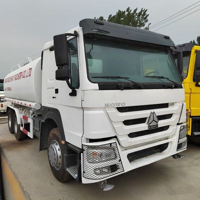 Sinotruk Chasis 20tons Usado HOWO 6X4 Camión de entrega de agua Camión cisterna de agua Camión con neumático