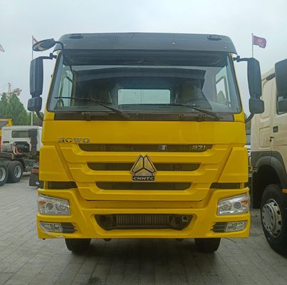 Características mejoradas de la eficiencia del combustible 2024 Sitrak Tractor Trailer con 6.8x2.5x3.8m Tamaño