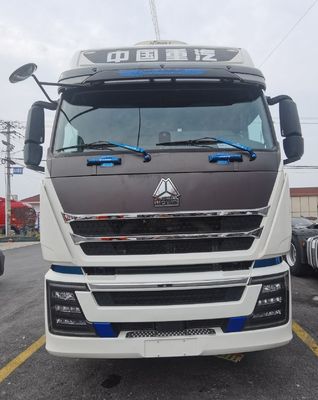 El transporte de mercancías se hace más fácil con un camión de carga pesada HOWO 6X4 de 110 kg
