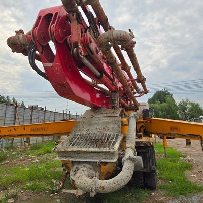 El camión de la bomba de Dongfeng y el chasis de Sinotruk La combinación definitiva para el bombeo de agua