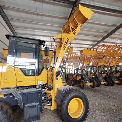 Cargador compacto amarillo de pago completo con motor Euro 5 para manipulación precisa de materiales