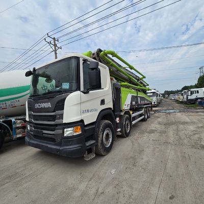 Tipo de elevación delantera Chasis Sinotruk Camiones de bombeo Capacidad de carga 21-30t Asientos ≤5