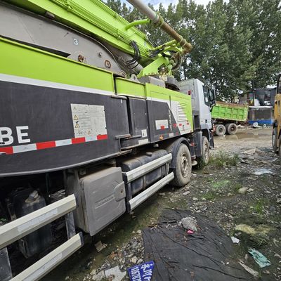 Chasis Sinotruk con transmisión manual equipado con componentes y neumáticos renovados