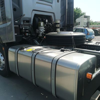 Sinotruk HOWO Max460 Stock Car Camión más vendido para ≤5 asientos y características personalizadas