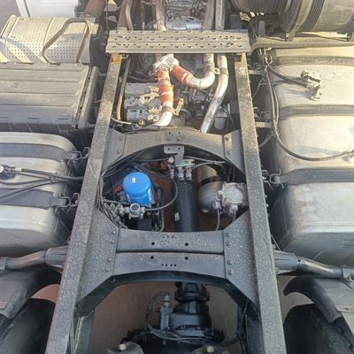 Dirección hidráulica Shacman X3000 Remolque de tractor de trabajo pesado para remolcar caballos de gran potencia