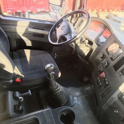Dirección hidráulica Shacman X3000 Remolque de tractor de trabajo pesado para remolcar caballos de gran potencia
