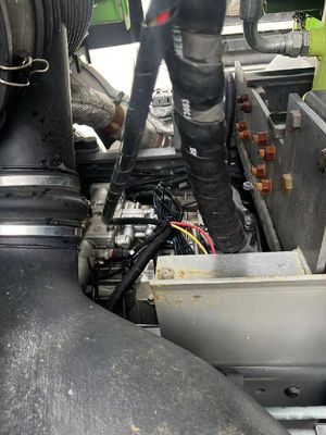 Camión de descarga usado de 440 caballos de fuerza 8X4 con capacidad de carga de 7,2 metros y cabina de aire acondicionado