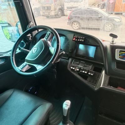 8 × 4 Zz4257n3247e1h 480 CV camión de remolque con semirremolque de GNC con depósito de combustible de 1000L y ≤5 asientos