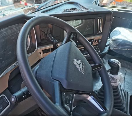 Base del chasis de camión de descarga pesado de capacidad de motor de 4-6L personalizada para el rendimiento