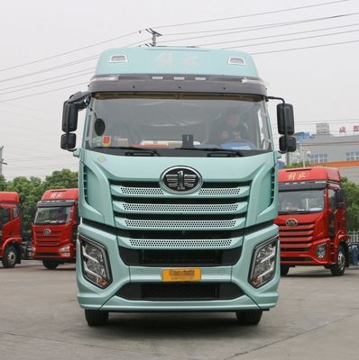 Cubierta de camión tractor de alto par FAW J6V CNG 375/420HP con múltiples engranajes hacia adelante