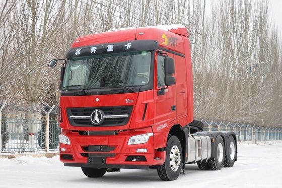 Cisterna de combustible de 600L camión de descarga pesado con suspensión aérea tractor con transmisión manual
