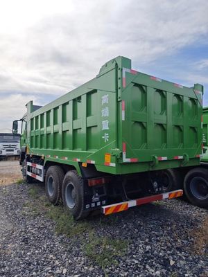Chasis de camión sinotruk equipado con aire acondicionado con motor diésel potente