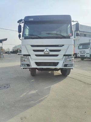 8.5x2.6x3.6m camión de carga pesada con chasis Sinotruk Durable 4-6L capacidad del motor