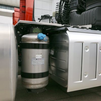 31-40t Sinotruk Sitrak T7 Shacman FAW Foton HOWO 6X4 Semi remolque cabeza tirador descargador carretilla elevadora eléctrica basura Carga de combustible tanque de agua mezclador camión tractor pesado
