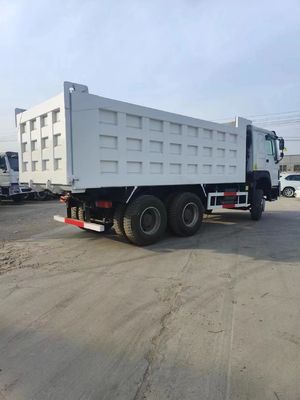 8.5x2.6x3.6m camión de carga pesada con chasis Sinotruk Durable 4-6L capacidad del motor