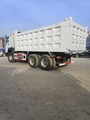 8.5x2.6x3.6m camión de carga pesada con chasis Sinotruk Durable 4-6L capacidad del motor