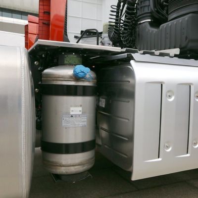 EE.UU. Sino Sinotruk HOWO 6X4 Tractores pesados camiones con caja de carga de acero al carbono