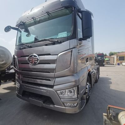 Camión FAW G7 de segunda mano con capacidad de carga de 31-40 t y diseño de neumáticos sin tubo
