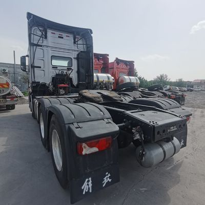 Camión FAW G7 de segunda mano con capacidad de carga de 31-40 t y diseño de neumáticos sin tubo