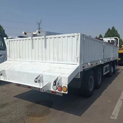 Durable HOWO 371 camión de basura para la construcción 6.8x2.5x3.8m 30 días de garantía de devolución de dinero