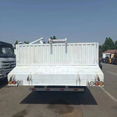Durable HOWO 371 camión de basura para la construcción 6.8x2.5x3.8m 30 días de garantía de devolución de dinero