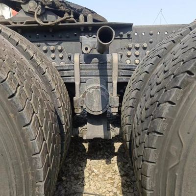 Camión de remolque de tractor de carga pesada de 400L con especificaciones y capacidad personalizadas