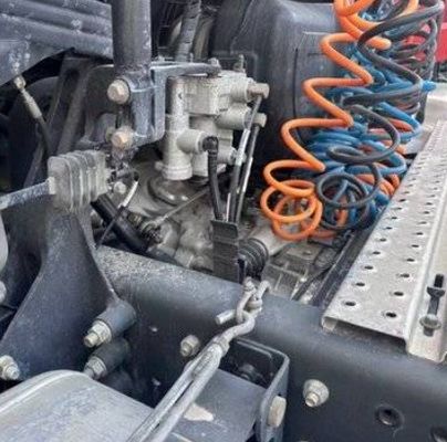 460 caballos de fuerza 6X4 Tractor de doble tracción Nacional cinco versión piloto para y eficiencia