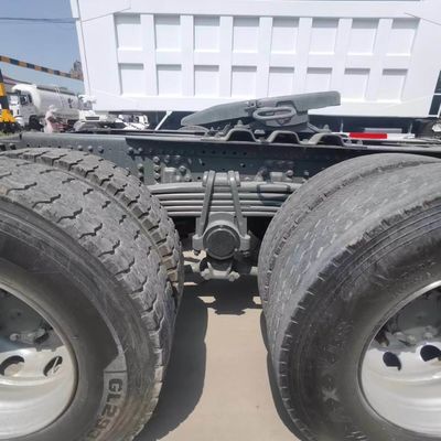 Camión de remolque pesado con motor diesel de 400 CV con dirección hidráulica y asistencia eléctrica