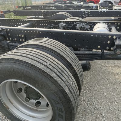 Caja de carga de acero al carbono camión tractor diésel para aplicaciones de trabajo pesado de Asia Central
