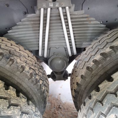 Camión de basura asistido por motor con chasis Sinotruk Shacman y cabina de aire acondicionado