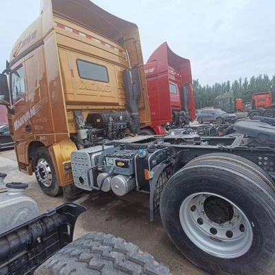 Pneumático de trabajo pesado Sinotruk chasis camión de basura con dirección hidráulica asistida por potencia