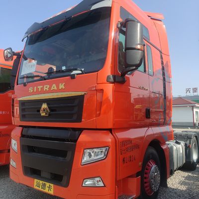 Asiento del conductor camión de segunda mano Sitrak G7h Tractor con diseño de neumáticos sin tubo