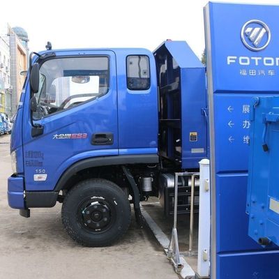 Camión de servicio sinotruk de tipo de descarga con dirección hidráulica y neumáticos