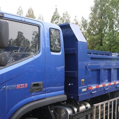 Camión de servicio sinotruk de tipo de descarga con dirección hidráulica y neumáticos