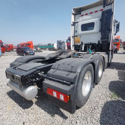 Dongfeng Shacman 7 toneladas remolque de enganche con tanque de combustible de 400L y tipo de transmisión automática