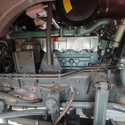12100.000kg Camión tractor pesado usado con chasis Sinotruk y alternador de 28V-1500 Kw