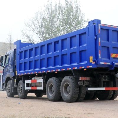 Transporte de alta capacidad de carga hecho posible con camión tractor y semirremolque Shacman