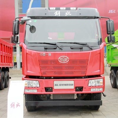 Sinotruck Camión de construcción con dirección hidráulica para aplicaciones todoterreno y mineras