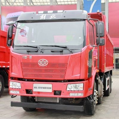 Sinotruck Camión de construcción con dirección hidráulica para aplicaciones todoterreno y mineras