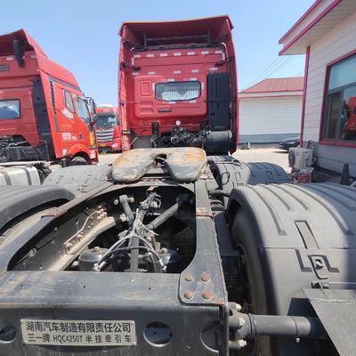 neumáticos y chasis Sinotruk transportador multifunción para el transporte portuario personalizado