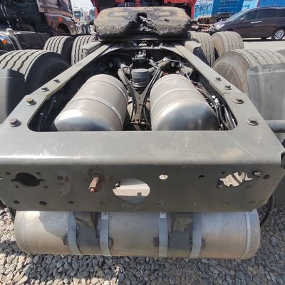 Capacidad de carga de 30 t Tipo de transmisión manual Sinotruk de trabajo pesado Chasis Tipper Truck