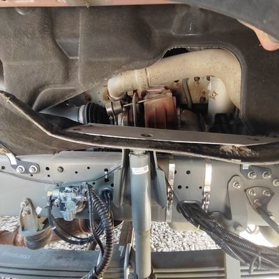 Camión minero Sinotruk con chasis con asientos de dirección hidráulicos ≤ 5 y coste de envío