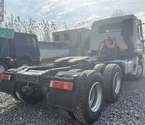 6 meses Shacman 400HP Tractor de trabajo pesado con asiento del conductor de suspensión aérea y ≤5 asientos