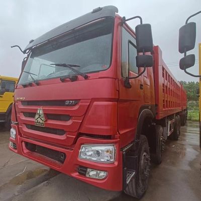 Capacidad de carga de 50 t HOWO 6X4 Camión de equipos de minería pesada para necesidades personalizadas