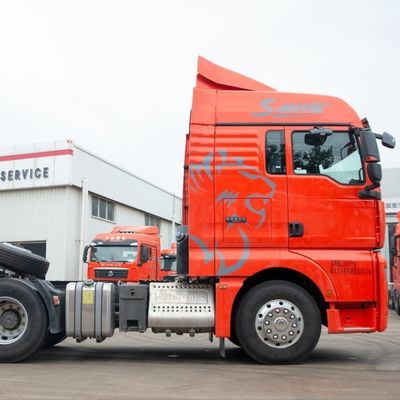 Tractor Sitrak 6X4 certificado ISO con depósito de combustible y dirección asistida hidráulica