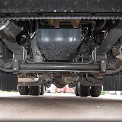 Camión tractor avanzado de 31-40 t de capacidad de carga con silla de suspensión aérea con tanque de combustible de 1000L
