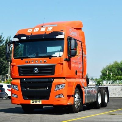 Camión Shacman con depósito de combustible de 400L y suspensión de aire